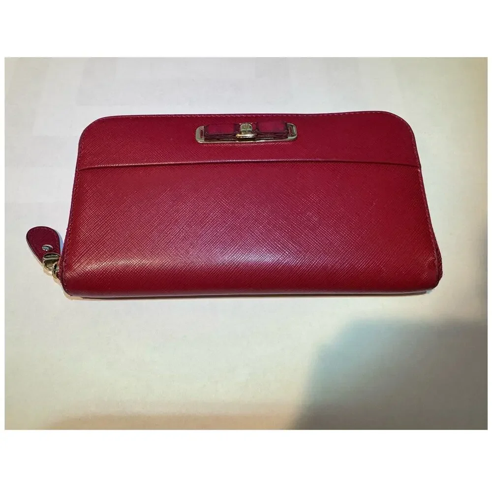 Salvatore Ferragamo it has
